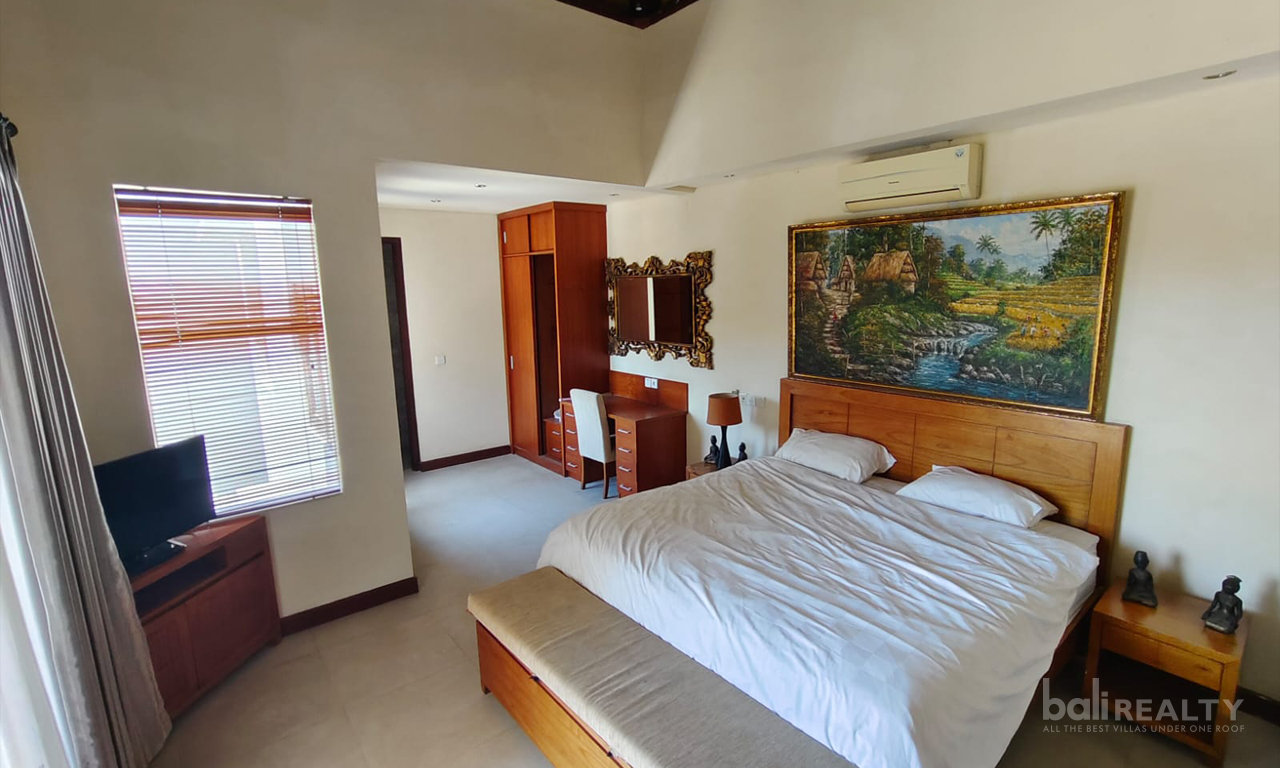 Spacious 3-Bedroom Yearly Rental in Prime Seminyak Location – 3008 — image 7