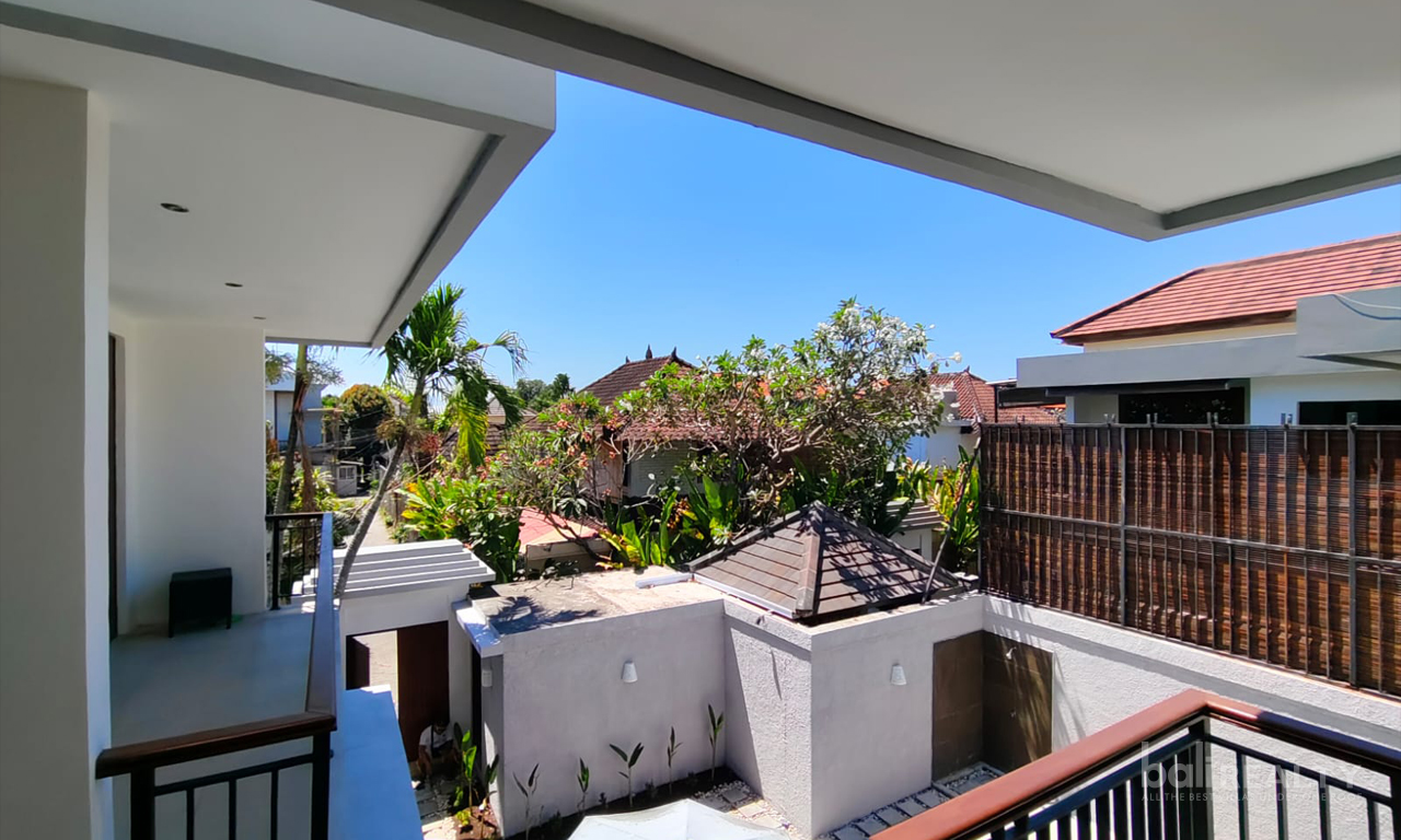 Spacious 3-Bedroom Yearly Rental in Prime Seminyak Location – 3008 — image 8
