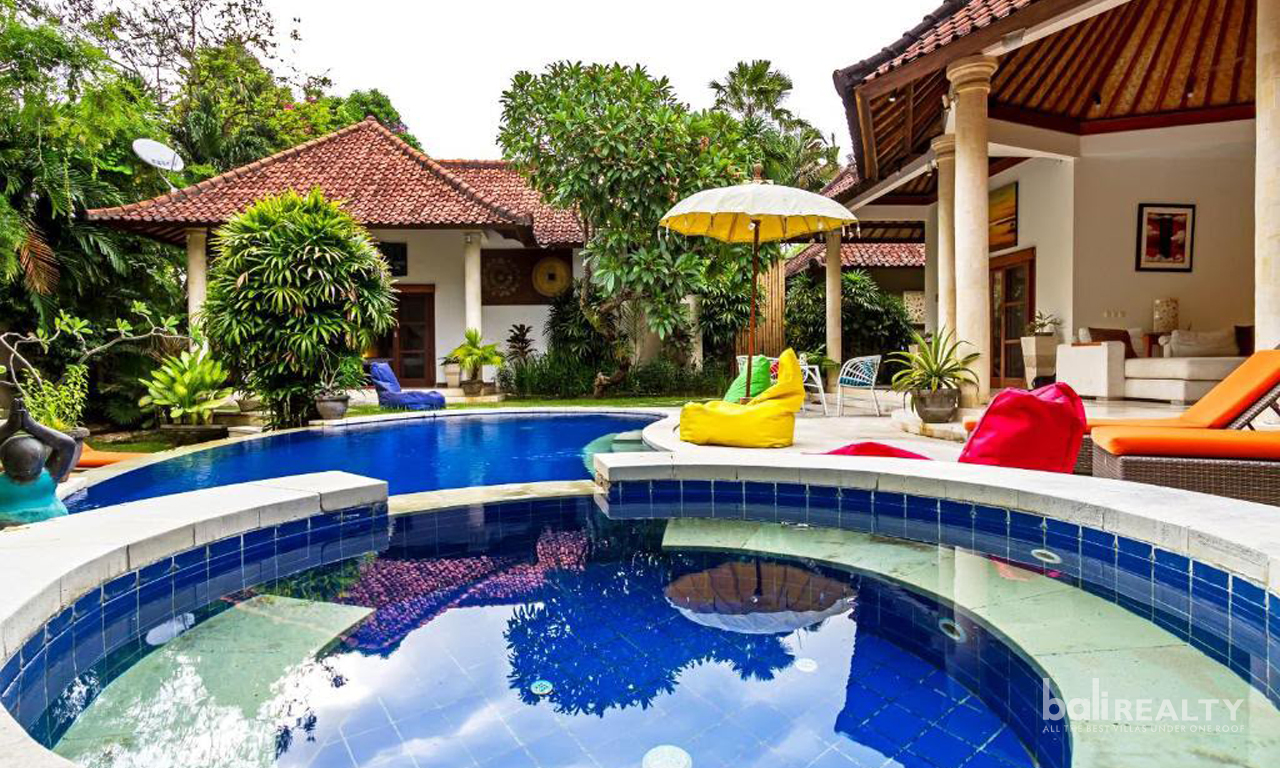 Spacious 3-Bedroom Villa in Prime Seminyak for Long-Term Rental – 3011 — image 1