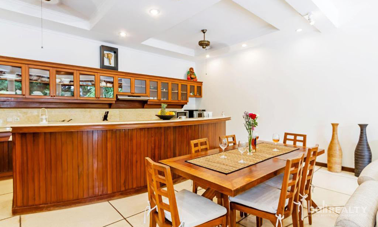 Spacious 3-Bedroom Villa in Prime Seminyak for Long-Term Rental – 3011 — image 7