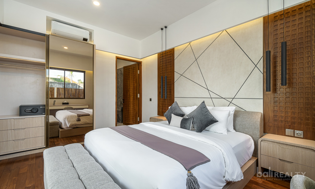 Brand New 2-Bedroom Villa for Monthly-Yearly Rental in Central Seminyak, Bali — image 3