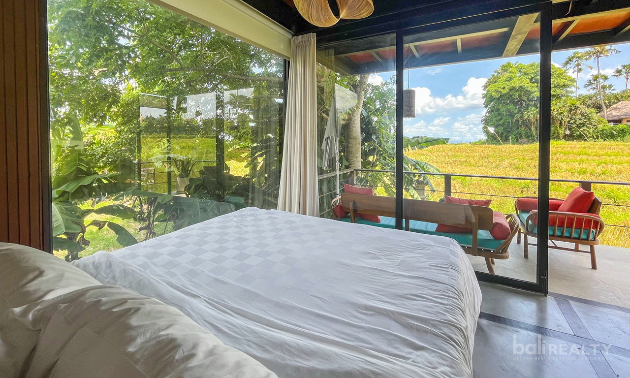 Two-Bedroom Rustic Villa with Rice Field Views Near Seseh Beach – Monthly or Yearly — image 12