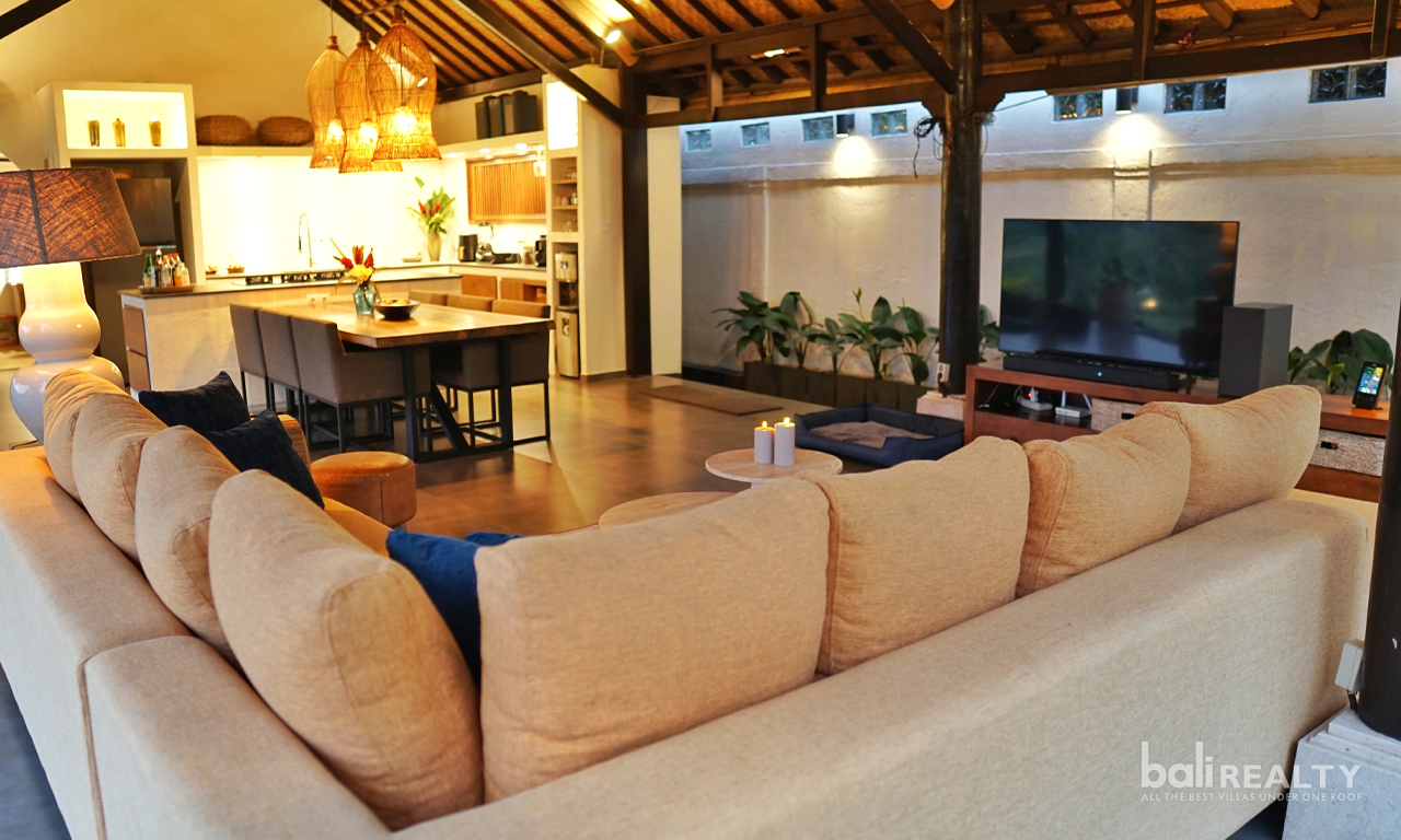 Three-Bedroom Traditional Balinese Villa in Peaceful Tabanan – Yearly Rental – 3005 — image 5