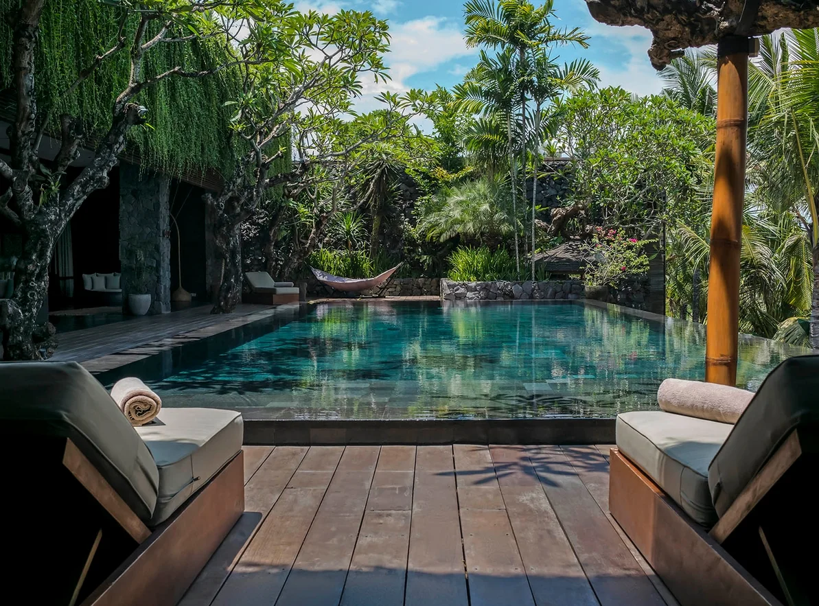 7-Bedroom Designer Villa with Infinity Pool & Mountain Views in Canggu — image 9
