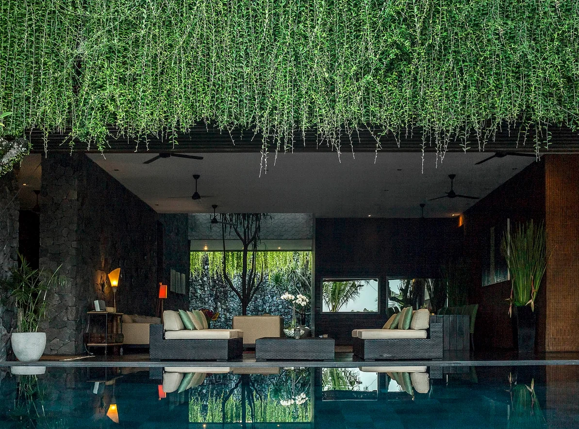 7-Bedroom Designer Villa with Infinity Pool & Mountain Views in Canggu — image 8