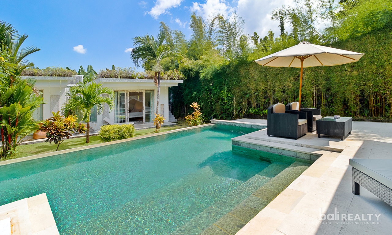 Serene and Spacious Four-Bedroom Family Villa for Yearly Rent in Umalas — image 2