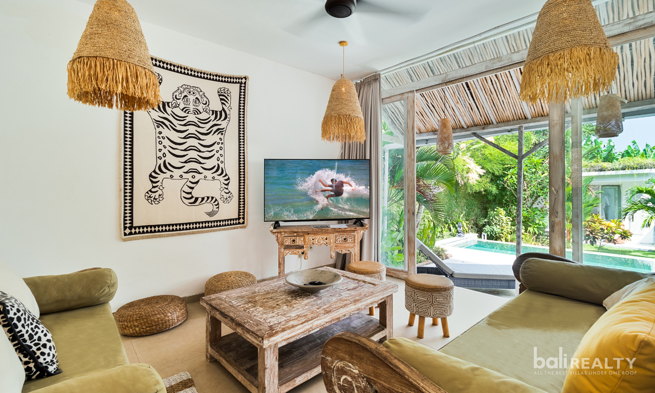 Serene and Spacious Four-Bedroom Family Villa for Yearly Rent in Umalas — image 4
