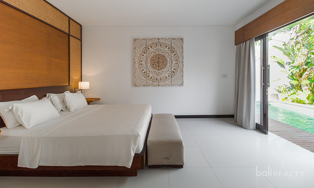 Cozy Two-Bedroom Freehold Villa in a Secure Umalas Complex – Fully Furnished, Great Deal — image 10