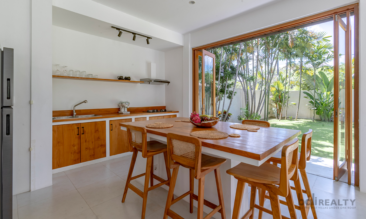 Modern Balinese Two-Bedroom Villa in Umalas – Secure Long Lease, Perfect for Home or Investment — image 10