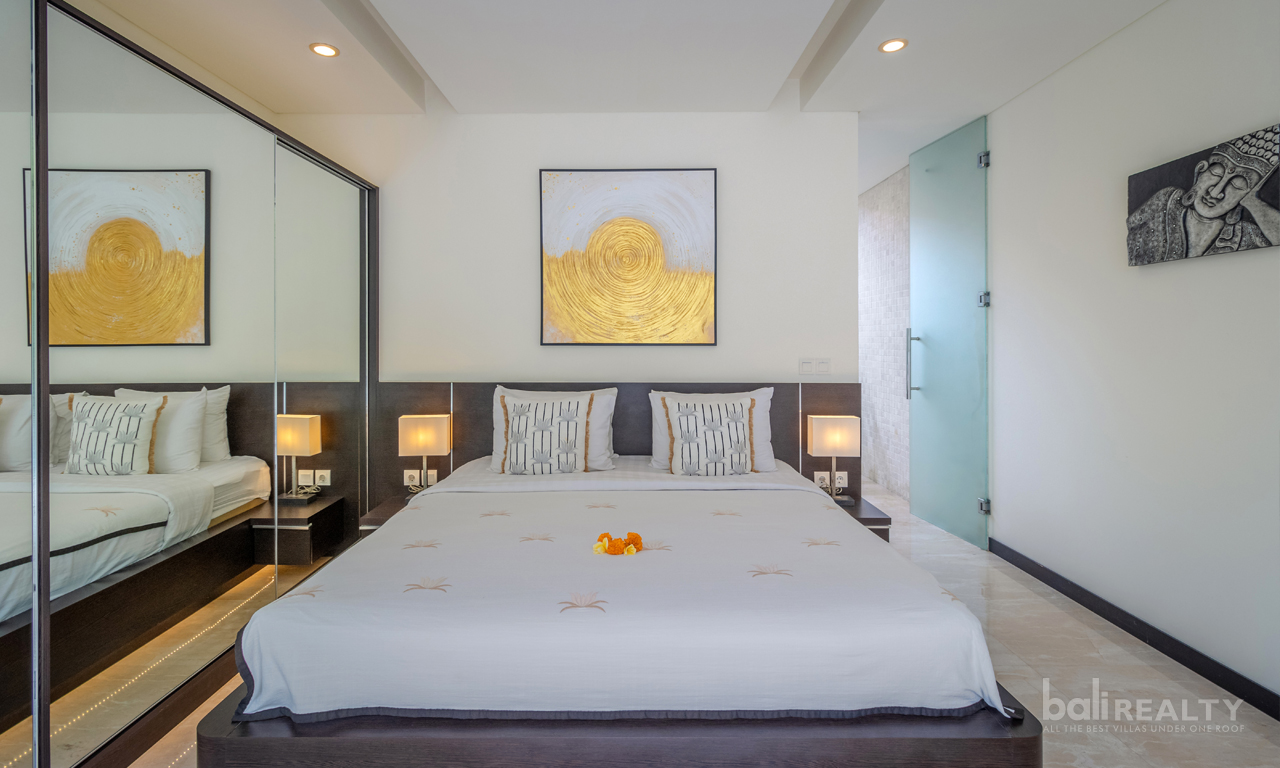 Available for Yearly and Monthly Rental: Three-Bedroom Modern Tropical Villa in Central Umalas — image 7