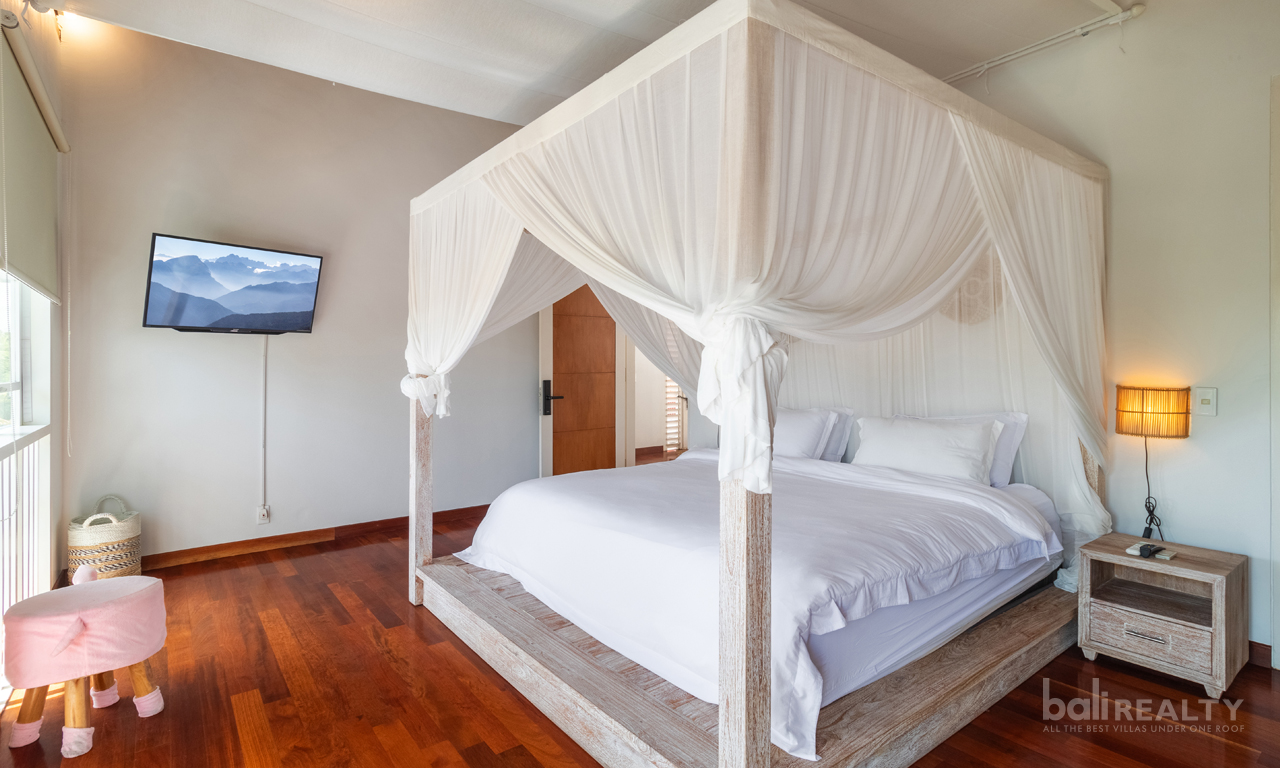 Three-Bedroom Spacious Villa in Bumbak: Monthly and Yearly Rental, Perfect for Family Living — image 9