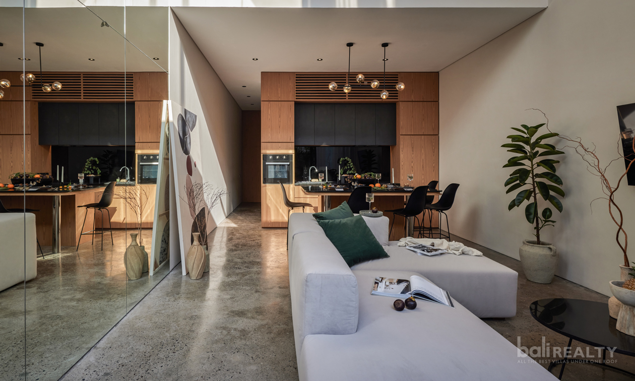 Three-Bedroom Tropical Modern Townhouse in Central Umalas with Glowing Reviews: Perfect for Living or Investment — image 4