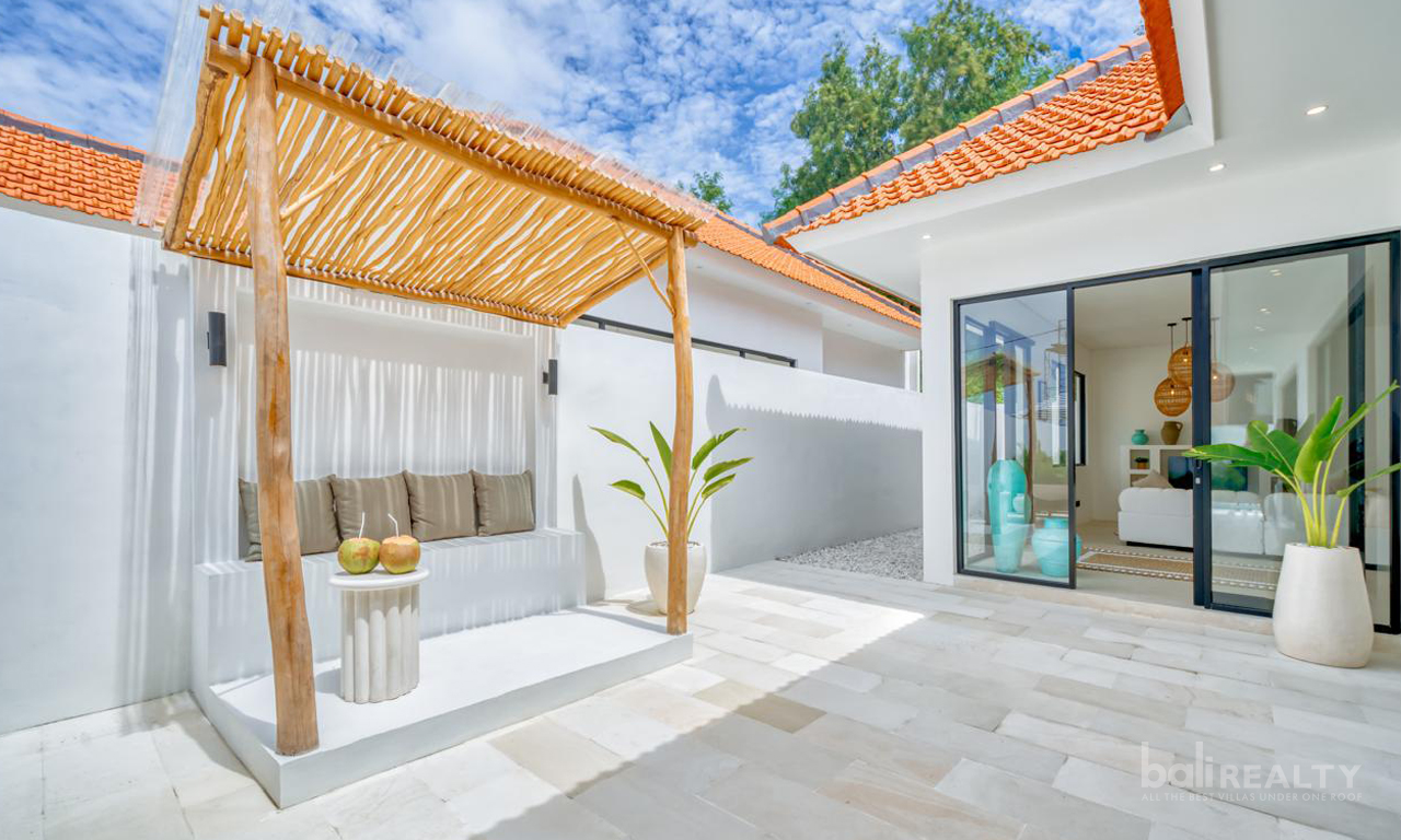 Rare Two-in-One Opportunity: Brand-New Two-Bedroom Villa & 4.2 ARE Plot in Ungasan, Near the Beach — image 9
