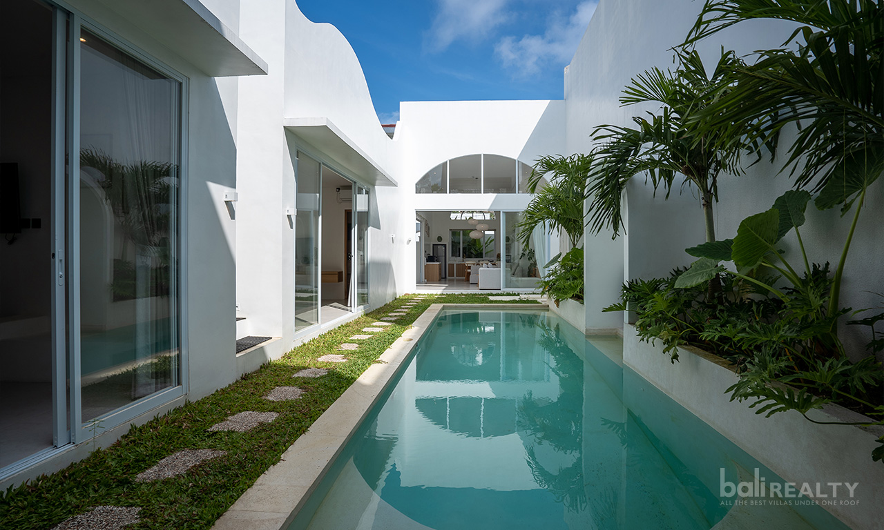 Brand-New Mediterranean-Style: Three-Bedroom Freehold Villa in Prime Ungasan — image 1