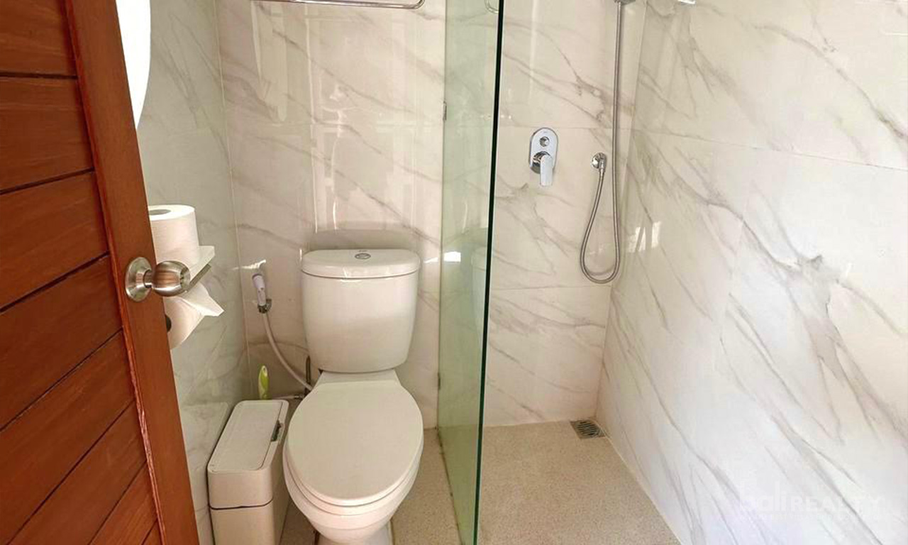 Freehold Two-Bedroom Villa in Ungasan: Fully Furnished and Investment Ready — image 4