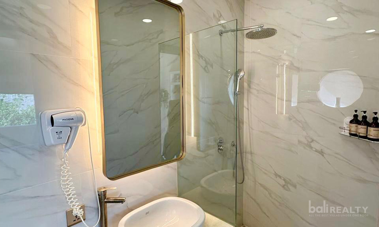 Freehold Two-Bedroom Villa in Ungasan: Fully Furnished and Investment Ready — image 8