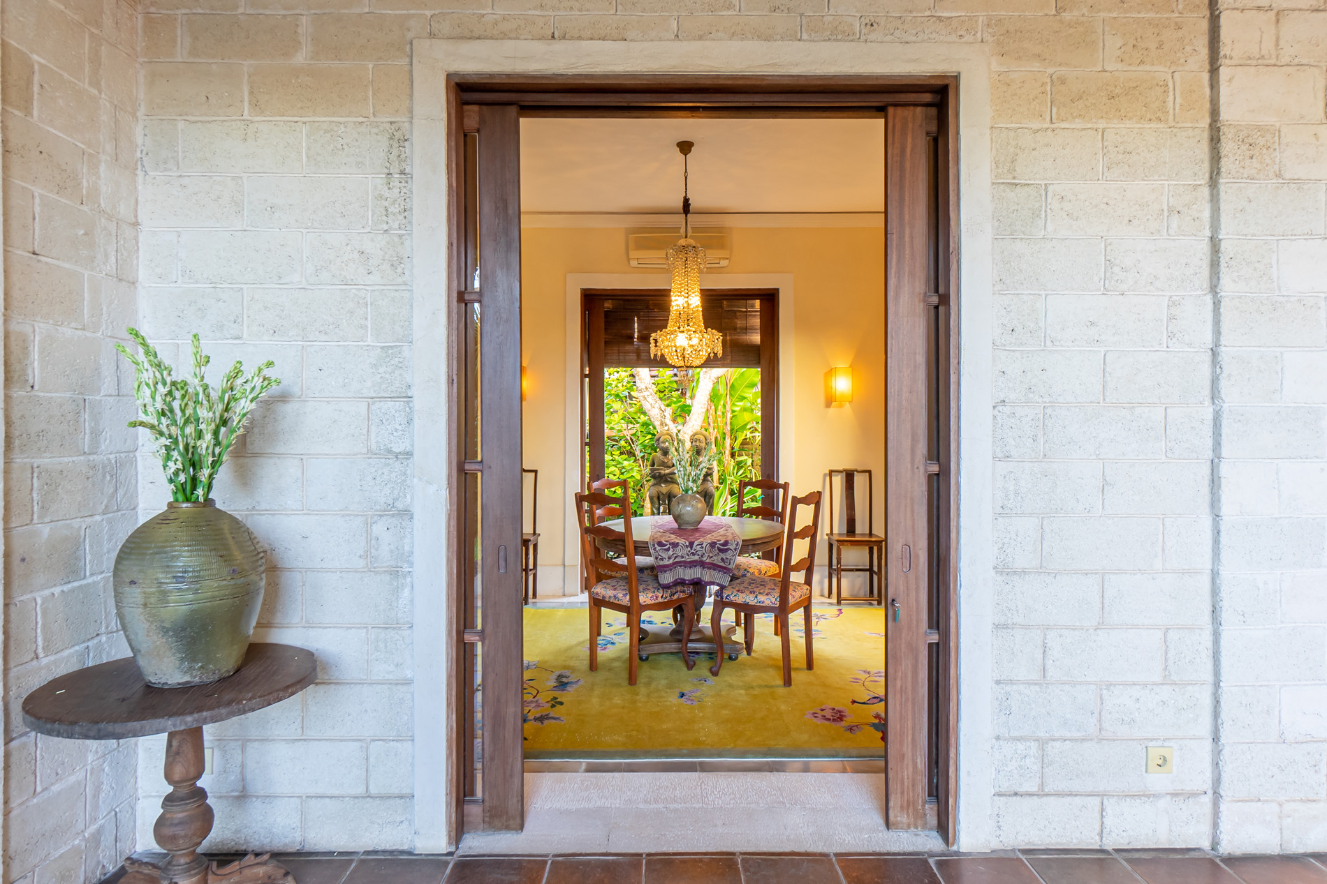Villa Angsa Sanur | Traditional 4-Bedroom Villa with Pool — image 17