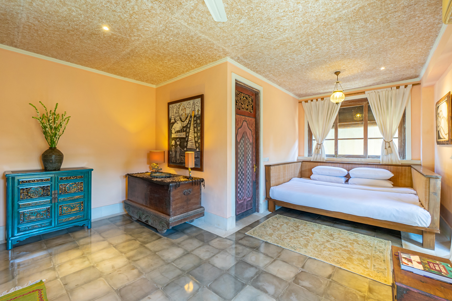 Villa Angsa Sanur | Traditional 4-Bedroom Villa with Pool — image 12