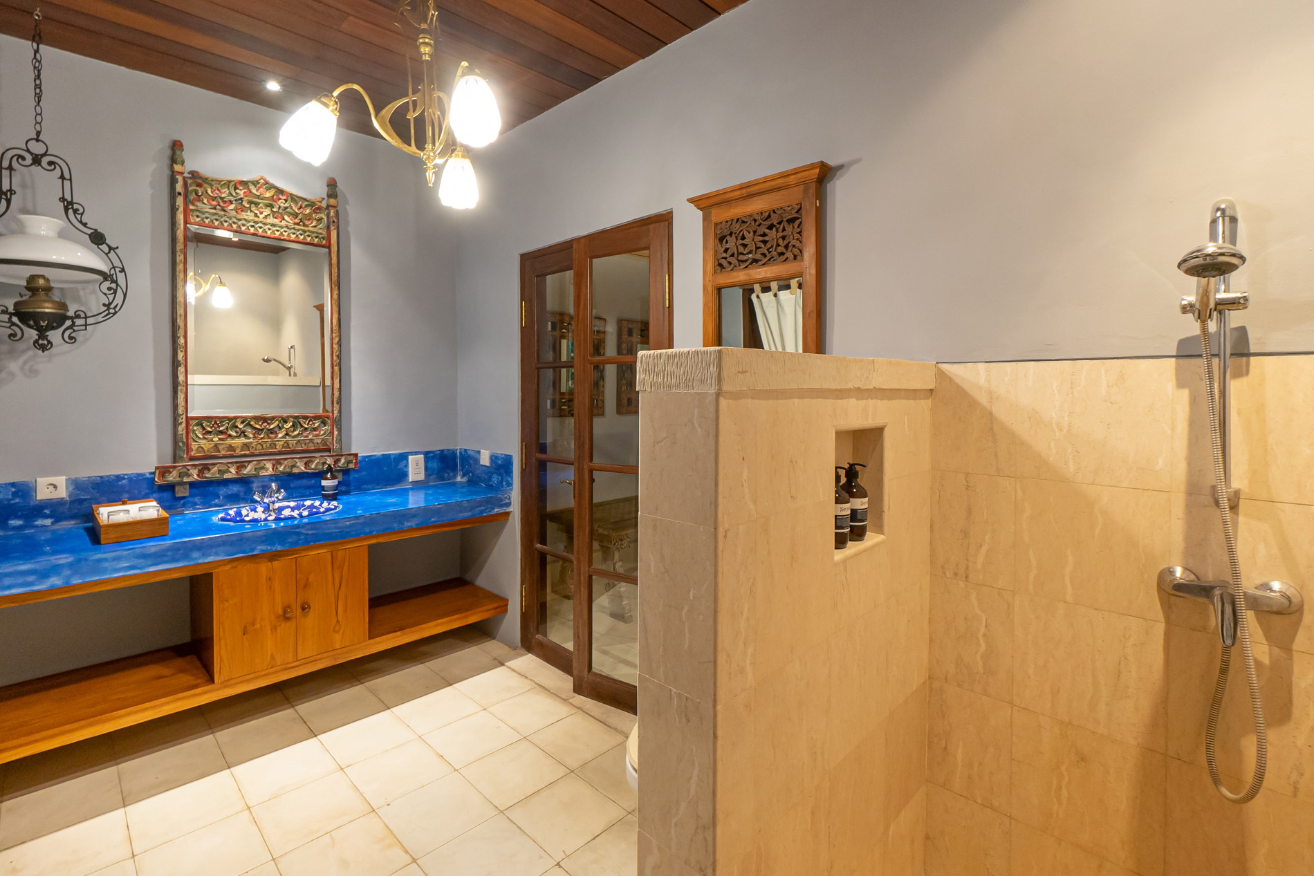 Villa Angsa Sanur | Traditional 4-Bedroom Villa with Pool — image 11