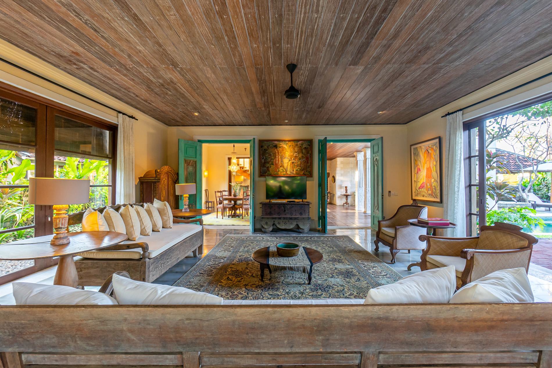 Villa Angsa Sanur | Traditional 4-Bedroom Villa with Pool — image 4
