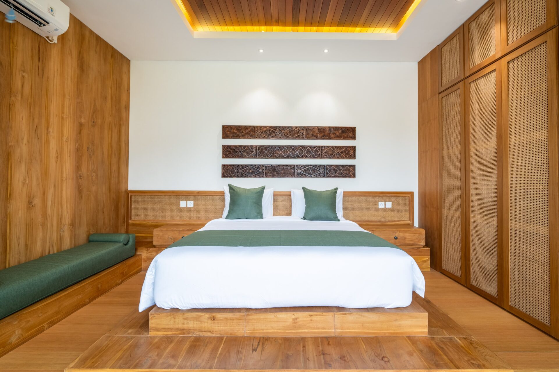 Modern 3 Bedroom Villa in Prime Berawa Location – 5 Minutes to the Beach — image 6