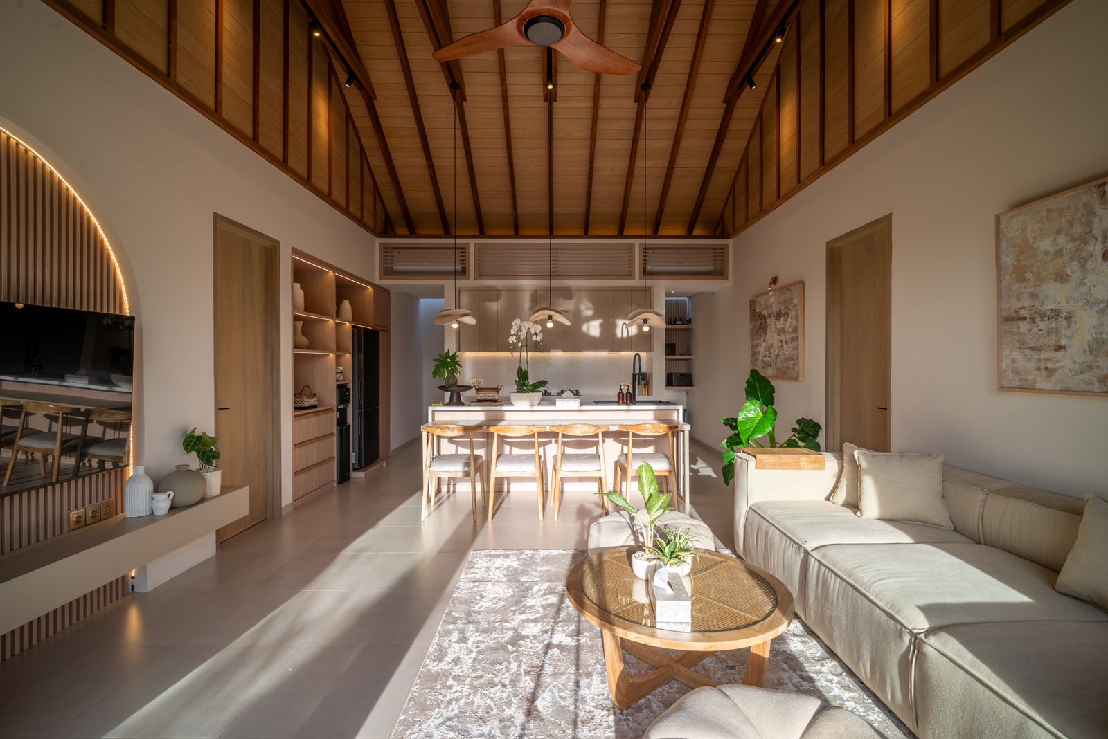Modern 2 Bedroom Villa with Private Pool in Babakan, Canggu — image 5