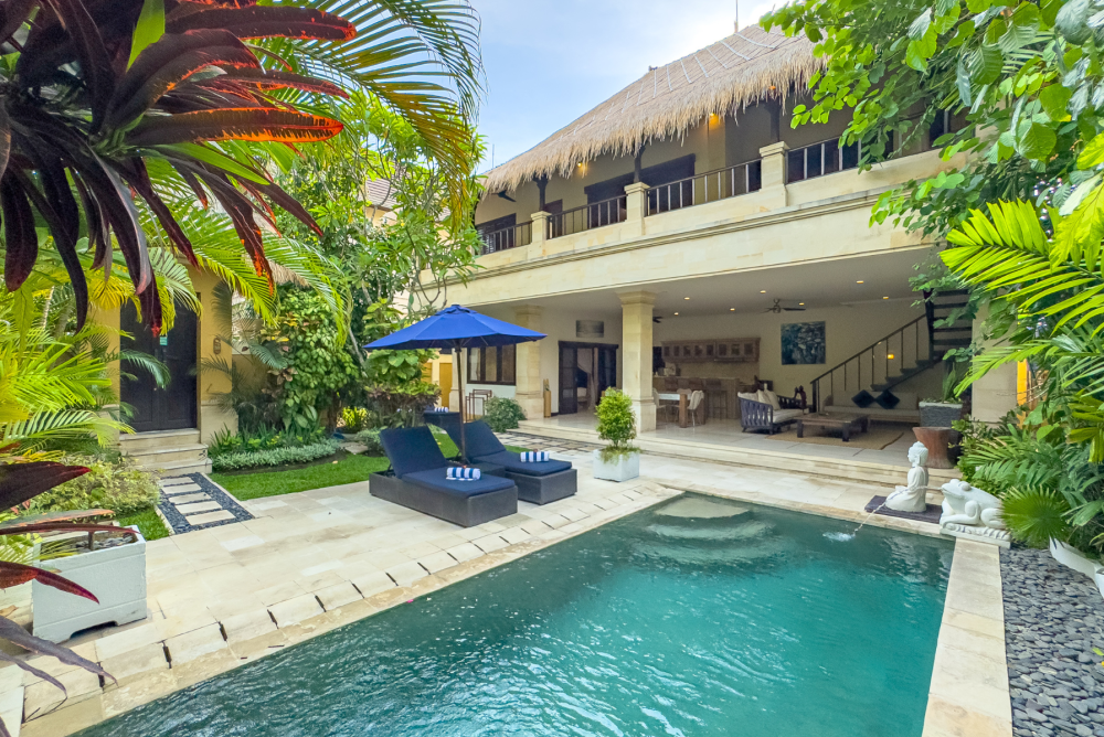 Villa Banyu, 4 bedroom villa for 8 guest, Seminyak, Bali — image 12