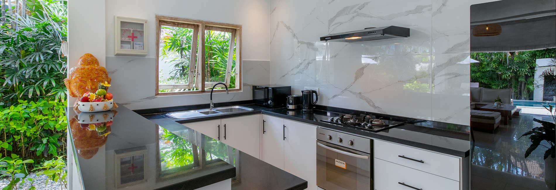 Rama Sita, 3 Bedroom Seminyak Villa — image 3