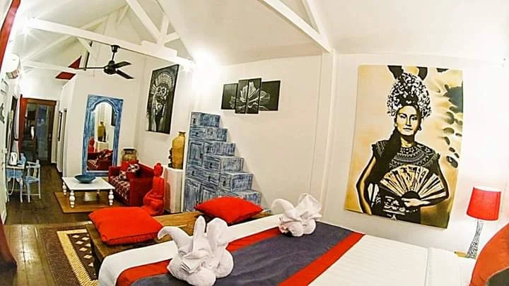 Spacious 5-Bedroom Villa — Heart of Seminyak, Steps from Double Six Beach — image 5