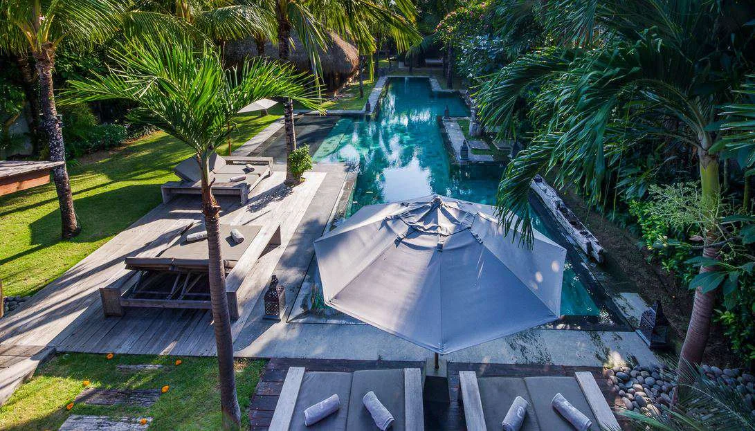Villa Seminyak BVI42494: Luxurious 7-Bedroom Villa with Pool and Traditional Balinese Charm in the Heart of Seminyak — image 5