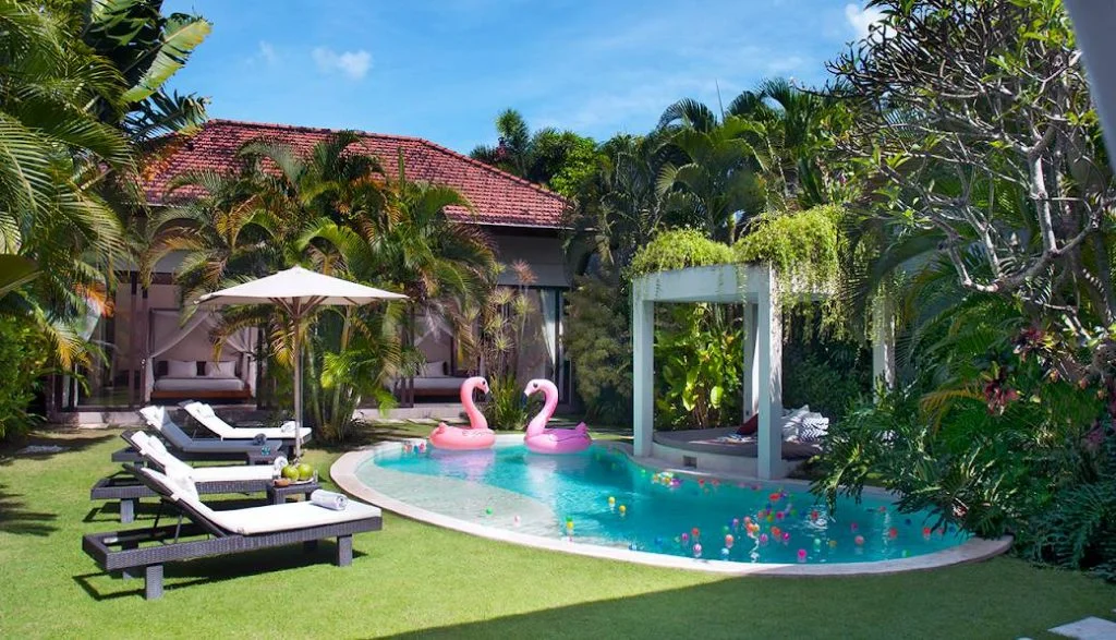 Stylish 2BR Villa in Central Seminyak – Walk to Eat Street & Beach