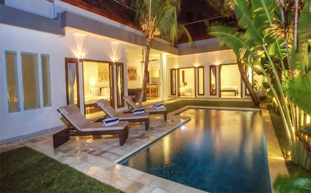 Stylish 3BR Villa in Central Seminyak – Walk to Oberoi Street, Shops & Dining – BVI5319