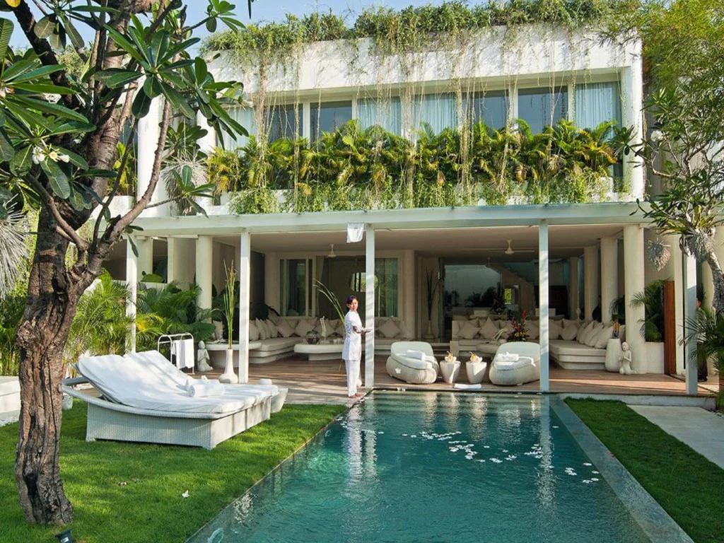 Modern 3BR Pool Villa at The Sea – 50m to Batu Belig Beach, Near Seminyak – BVI4855