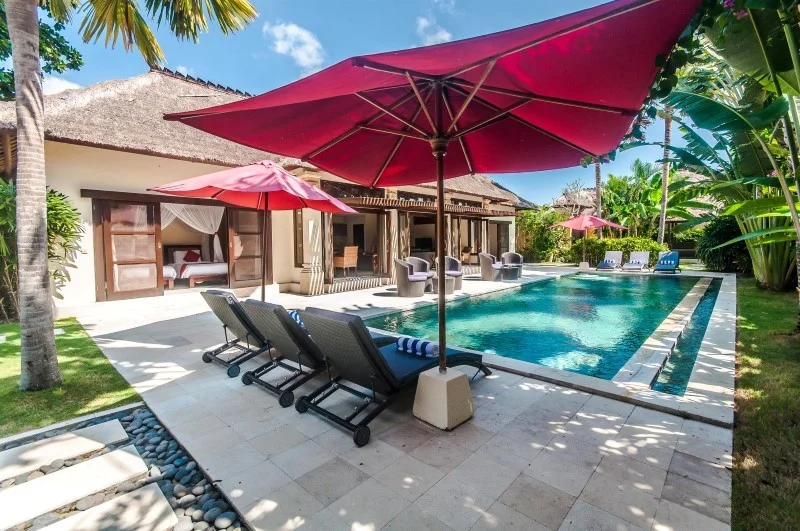 Spacious 4BR Private Pool Villa w/ Lush Gardens & BBQ Bar – 10 Mins Walk to Seminyak Beach – BVI9718
