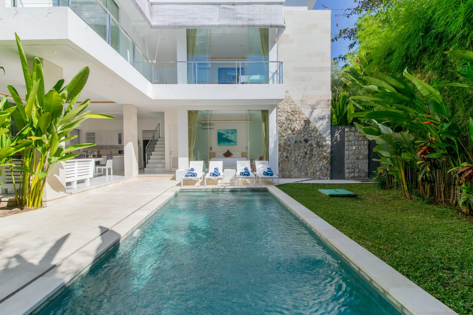 Villa Amman, Seminyak 4 bedroom villa for rental, Bali — image 11
