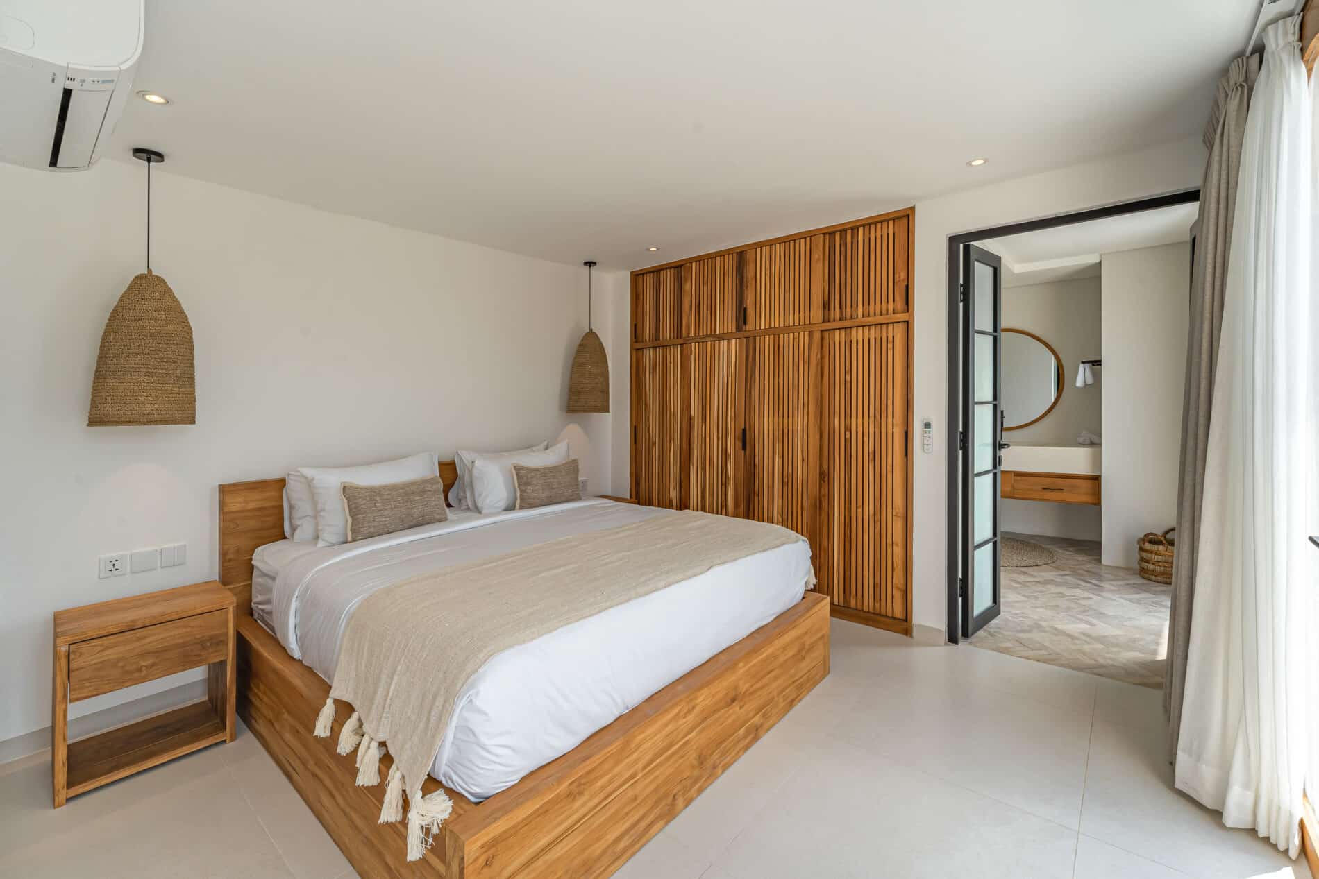 Luxury 2 Bedroom Spanish Mediterranean Villa Near Seseh Beach — image 5