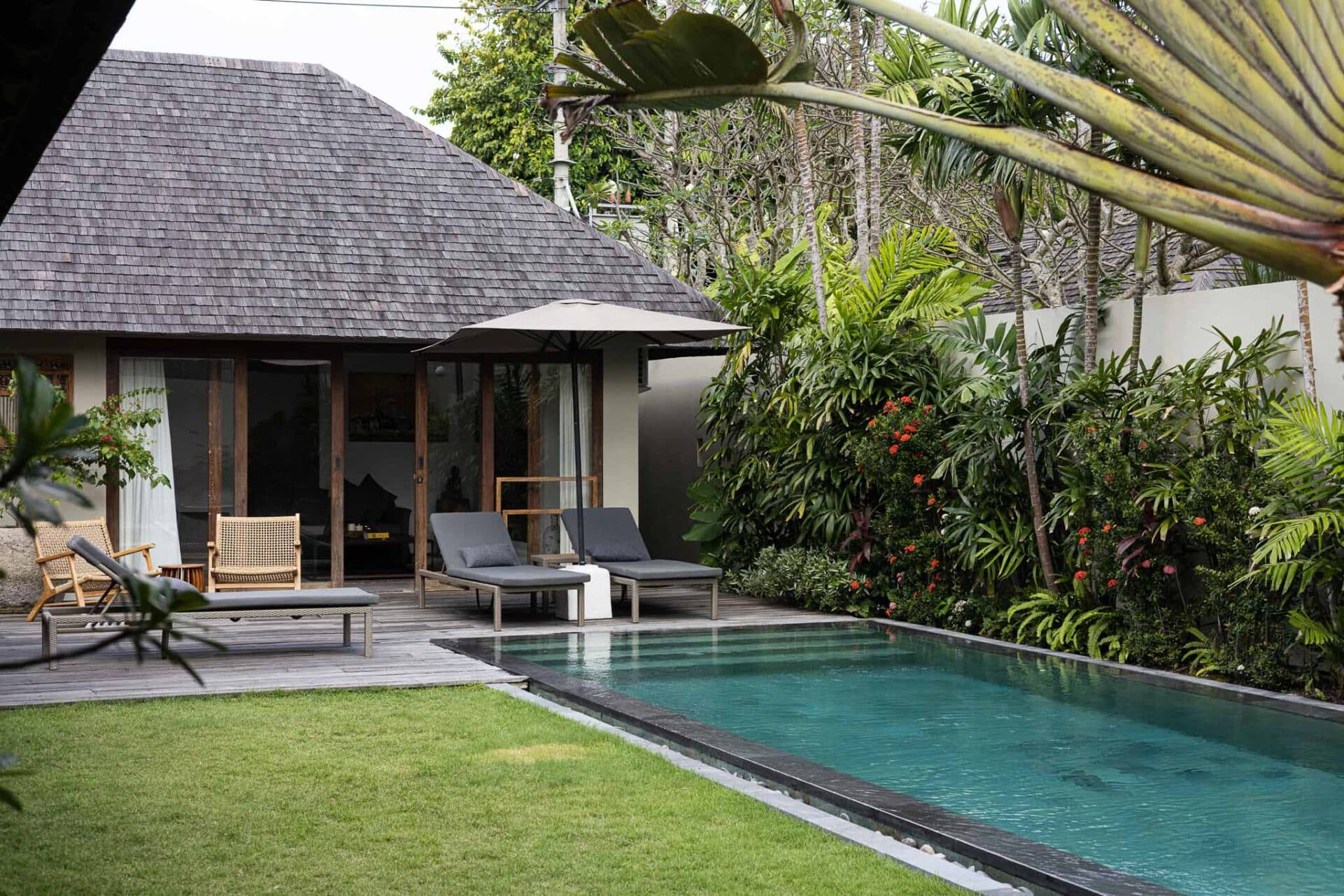 Modern, Bali Tropical Villa – Central Umalas — image 2