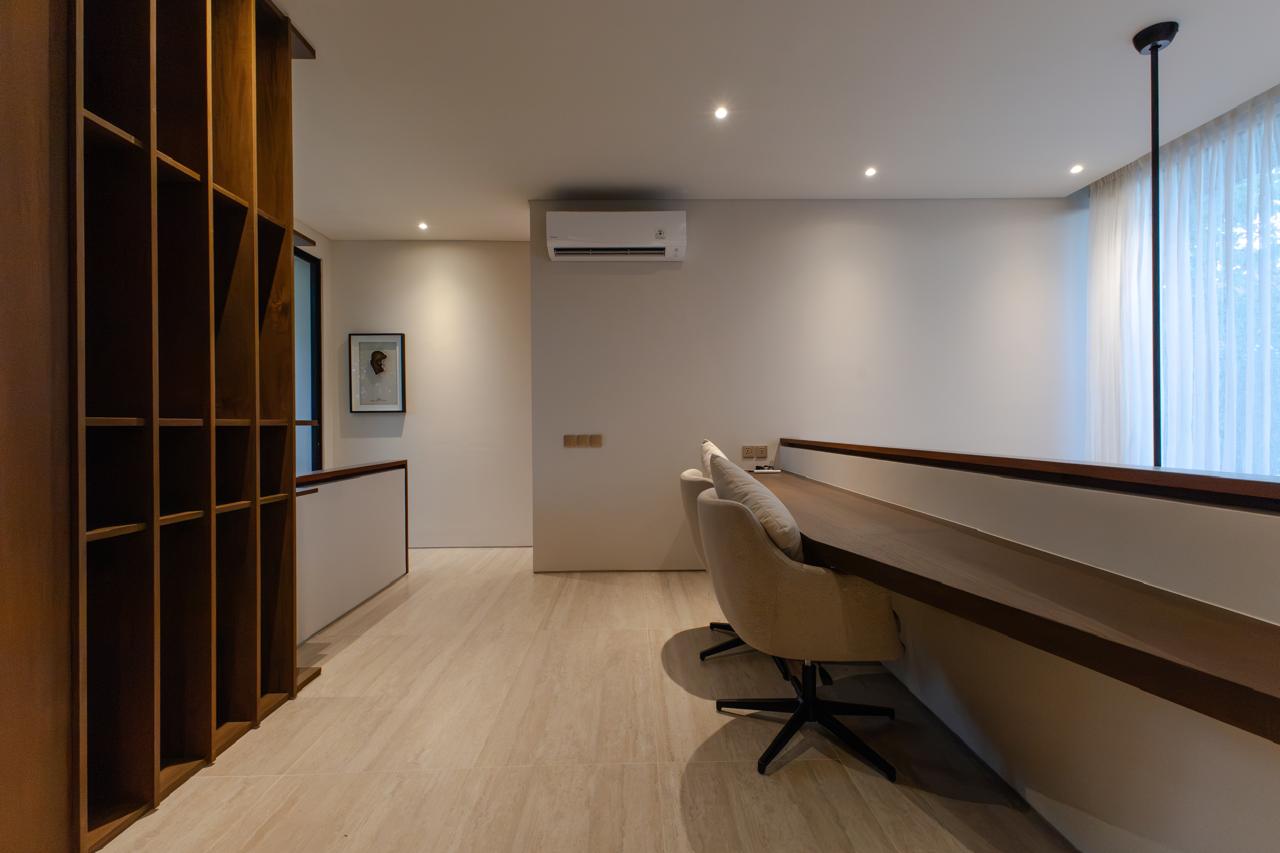 Fully Furnished 2-Bedroom Duplex Townhouse with Private Pool in Umalas — image 13