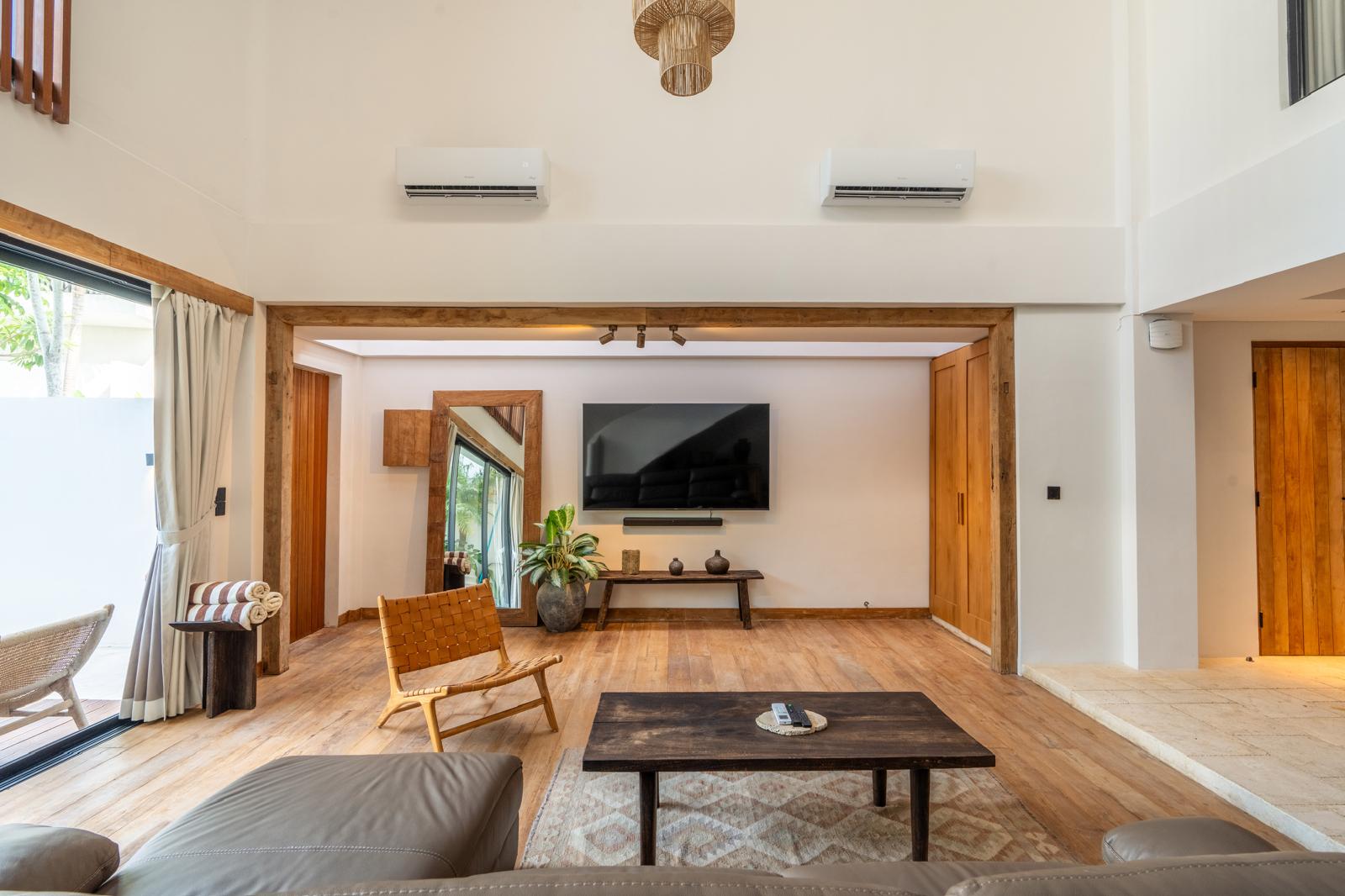 Modern Fully Furnished 3-Bedroom Villa for Monthly and Yearly Rental in Berawa — image 8