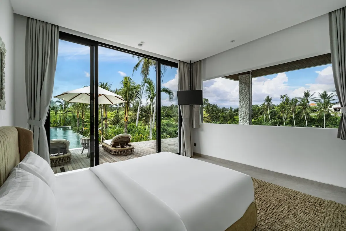 11 BR Padel Rice-Field Estate Ubud — 11BR Estate Rental in Ubud — image 18