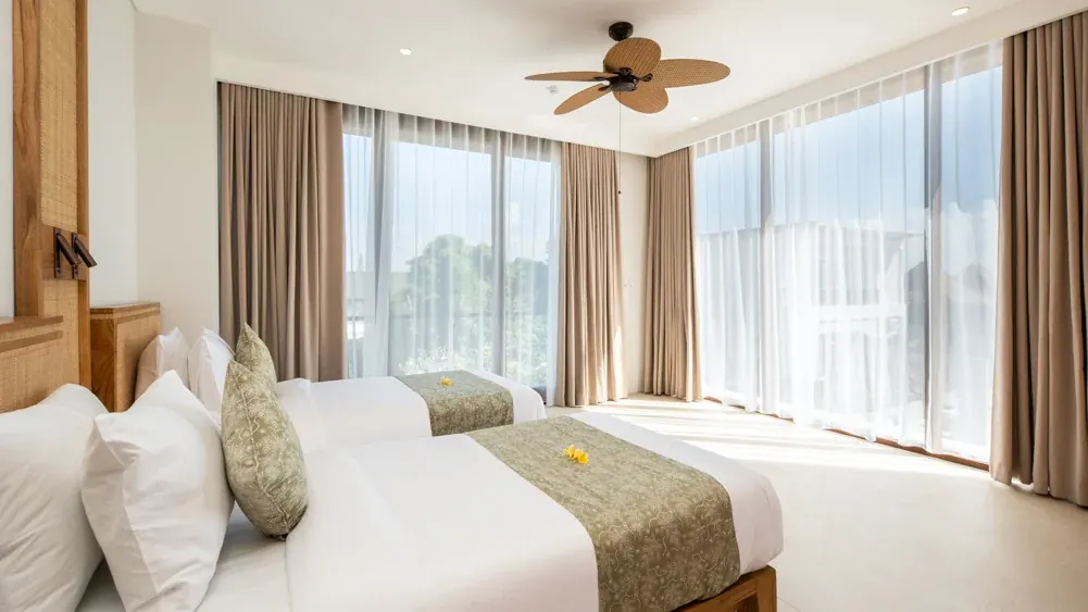 4 BR Contemporary Rooftop Villa Sanur — 4BR Villa Rental in Sanur — image 9