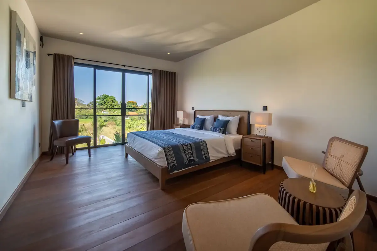 6 BR Modern Group Villa Canggu — 6BR Villa Rental in Canggu — image 11