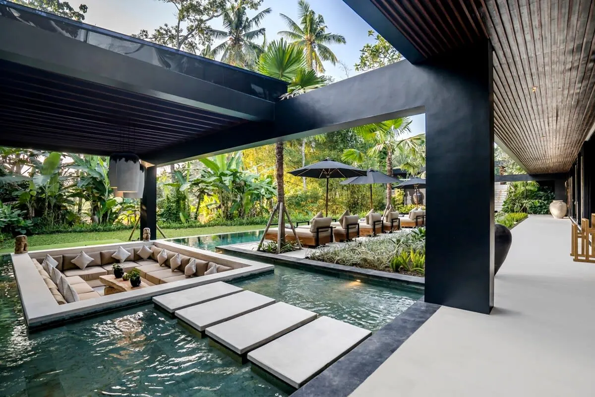 6 BR Tropical-Modern Jungle Villa Ubud — 6BR Villa Rental in Ubud — image 9