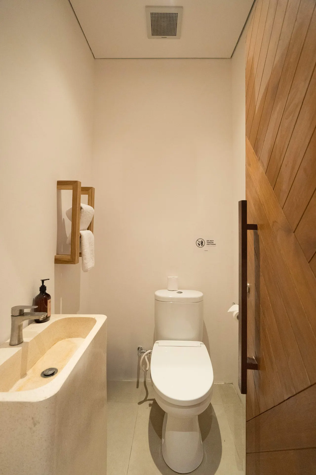 4 BR Tropical-Modern Pool Villa Ubud — 4BR Villa Rental in Ubud — image 6