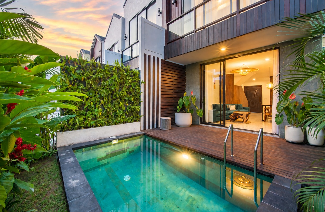 Berawa Beachside 2BR Pool Villa, Near Baked & Nude in Tibubeneng, Bali