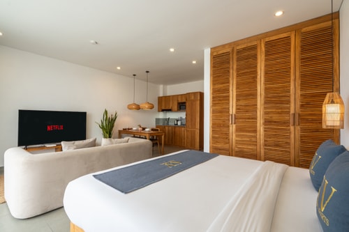 SB 411 - 1BR Suite with Balcony and Pool, Canggu - Canggu, Bali — image 12