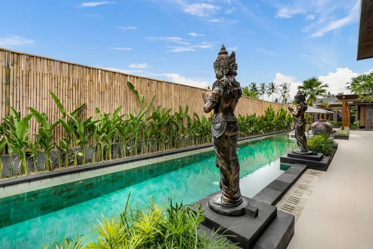 6 BR Stone Pool Retreat Ubud — 6BR Villa Rental in Ubud — image 14