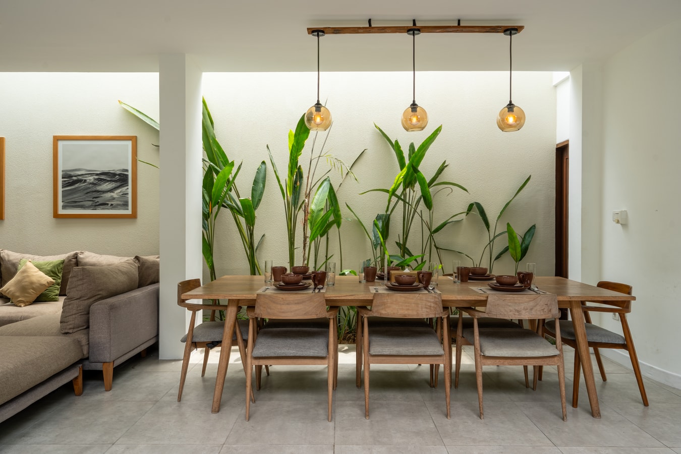 Elegant 4BR Berawa Villa | Pool, Near Beaches in Canggu, Bali — image 3