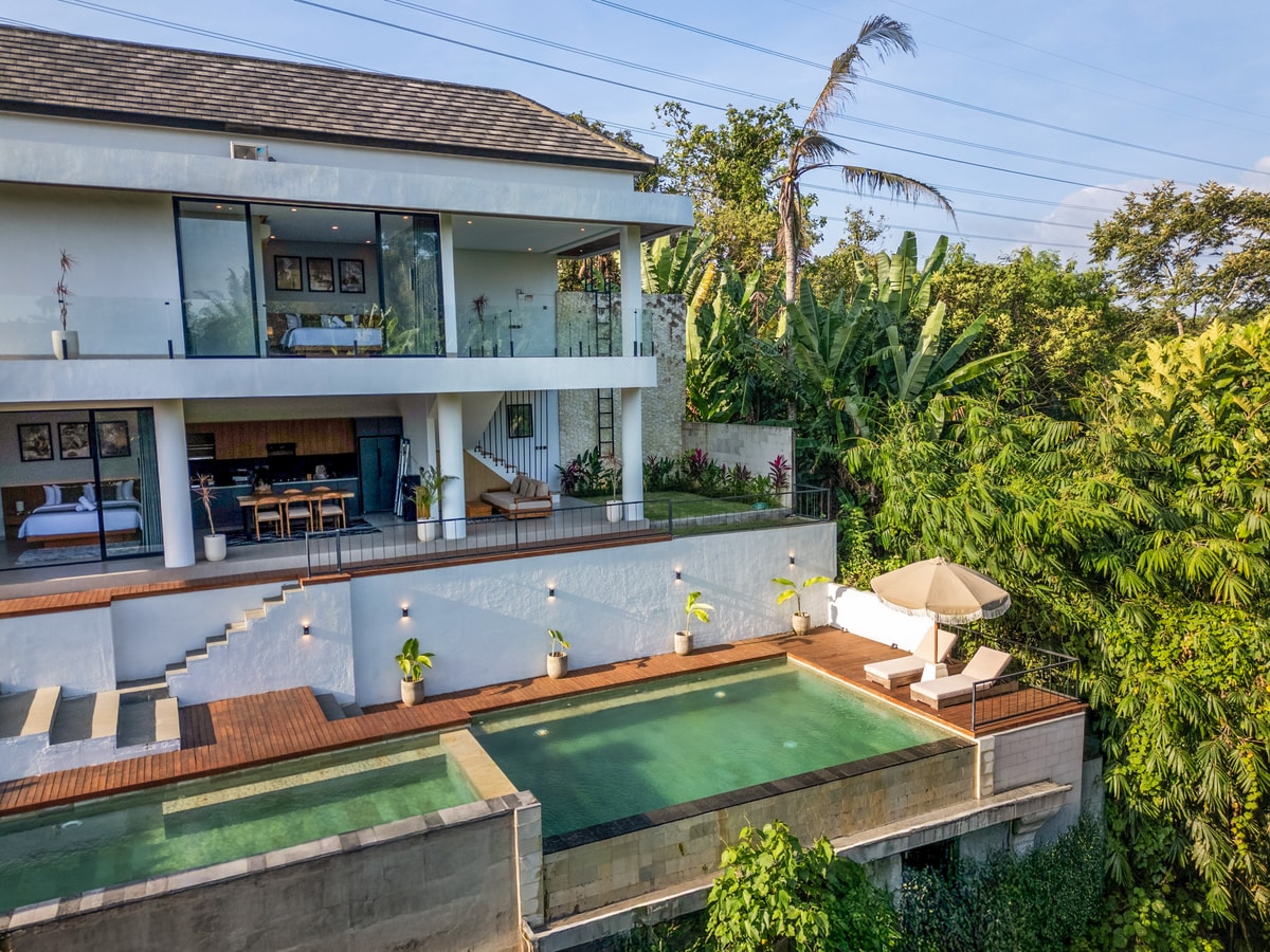 3BR Tabanan Villa | Two Pools with Jungle Views in Tabanan, Bali — image 9