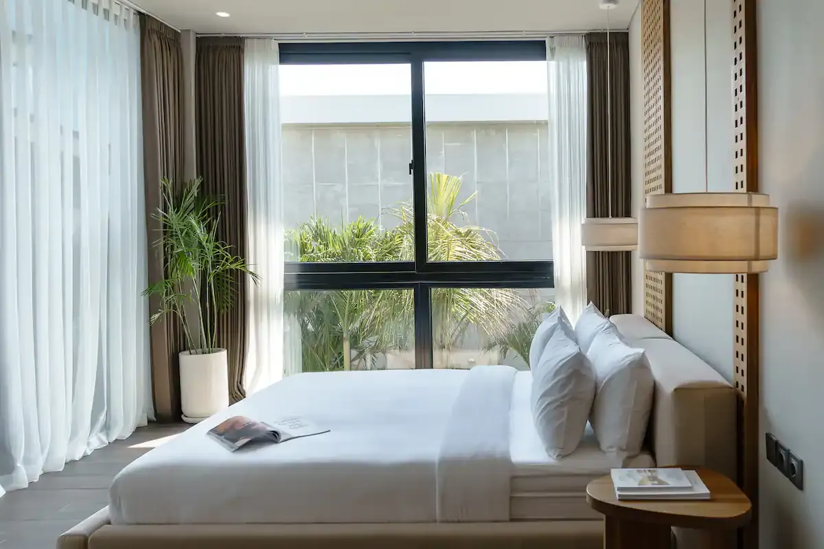5 BR Walk-to-Beach Tropical-Modern Villa Canggu — 5BR Villa Rental in Canggu — image 12